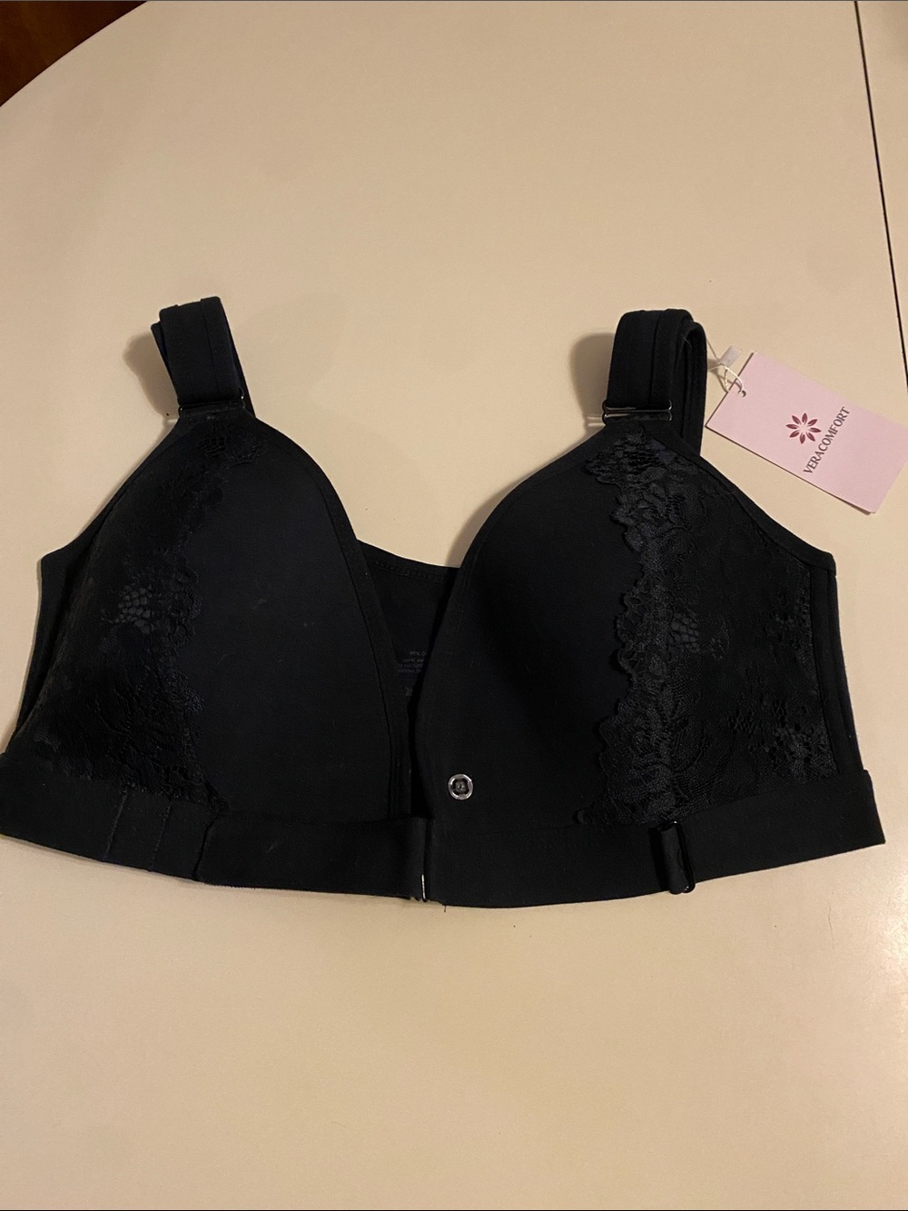Vera Comfort Black Lace-Accent Wireless Comfort Bra-Large NWT Padded